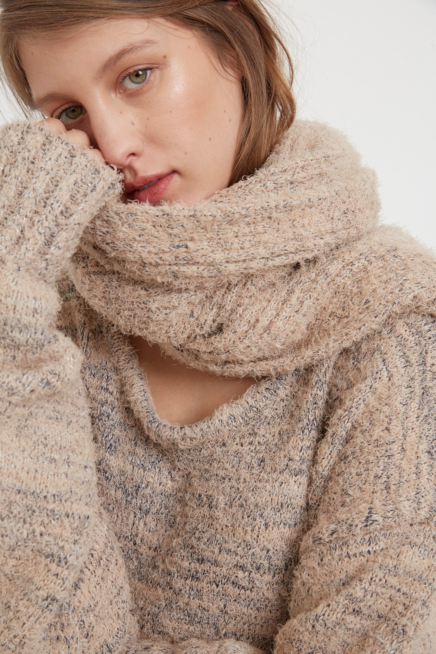 Fog Long Sweater Scarf